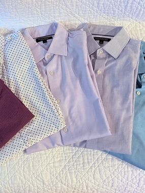 Banana Republic & 1 Express Men's Lavender & Patterned 5 Dress Shirt Bundle